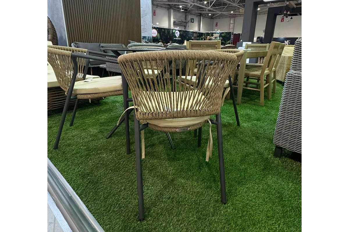 Комплект плетеной мебели MOKKA LYON на 4 персоны с обеденным столом