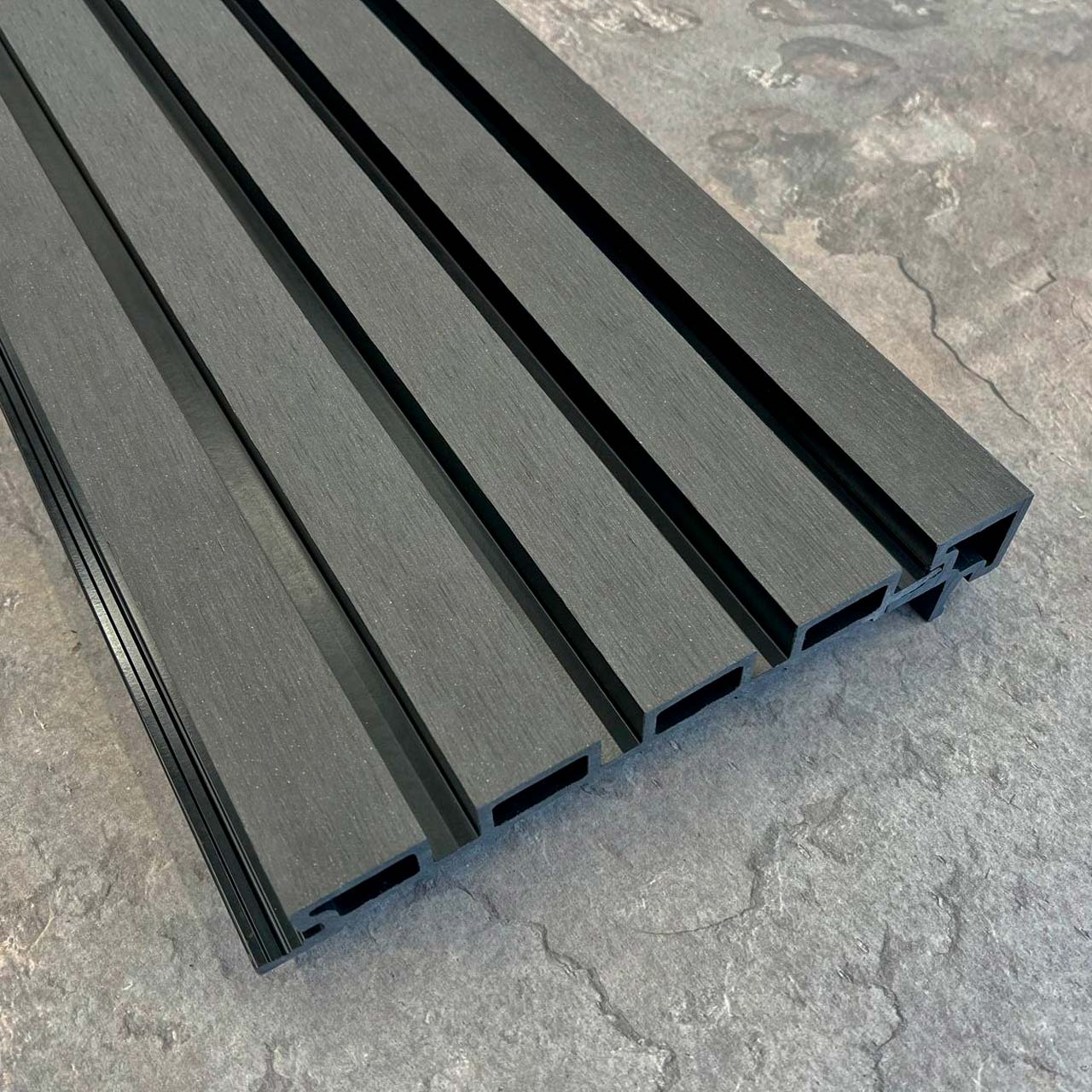 Угол для реечной панели EasyDecking Вуд-Икс 50х50х3010 Черное дерево