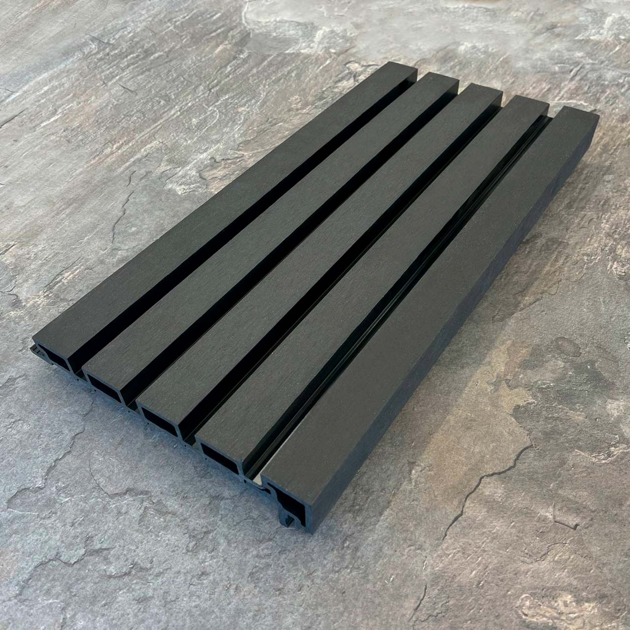 Угол для реечной панели EasyDecking Вуд-Икс 50х50х3010 Черное дерево