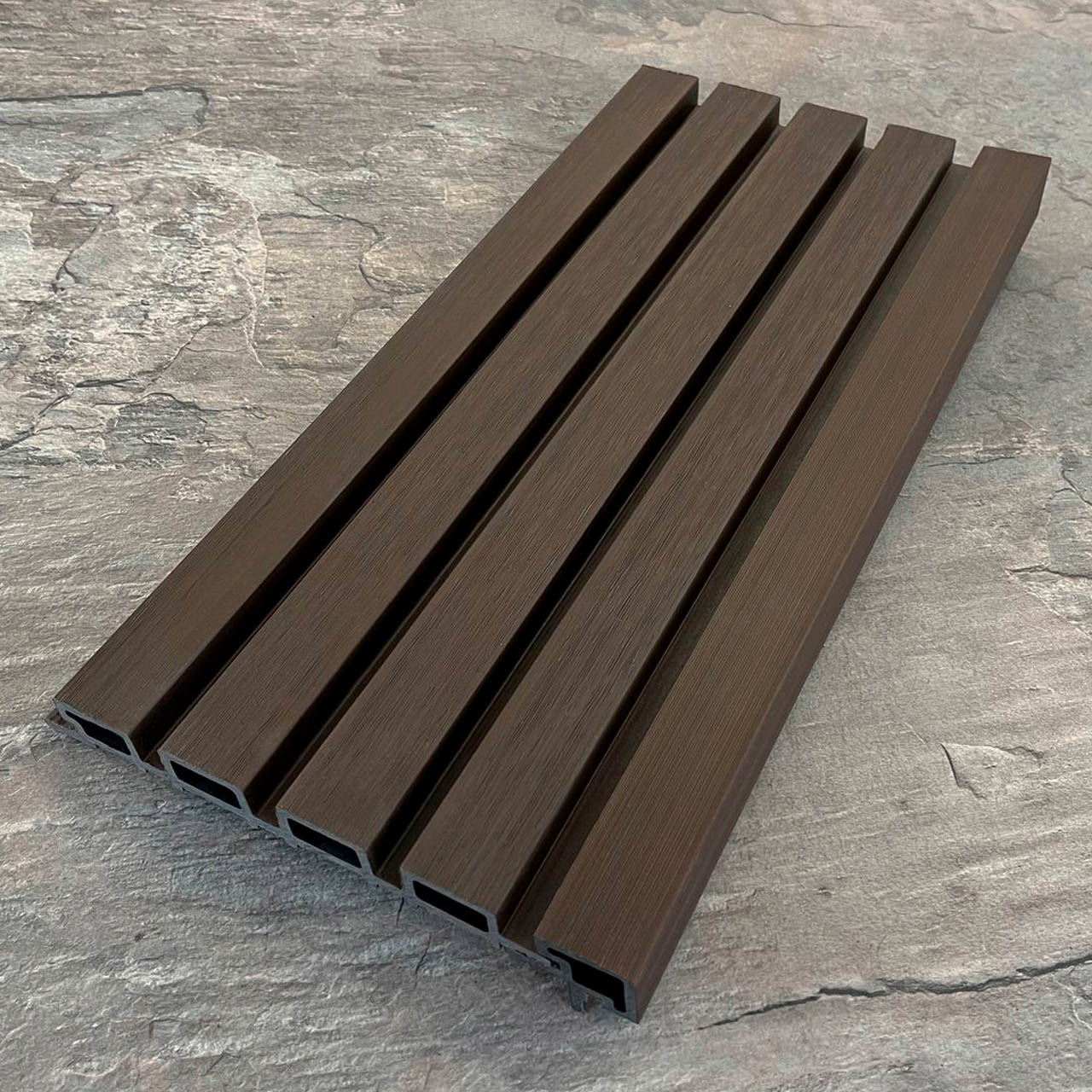 Угол для реечной панели EasyDecking Ко-Экструзия 50х50х4010 Каштан